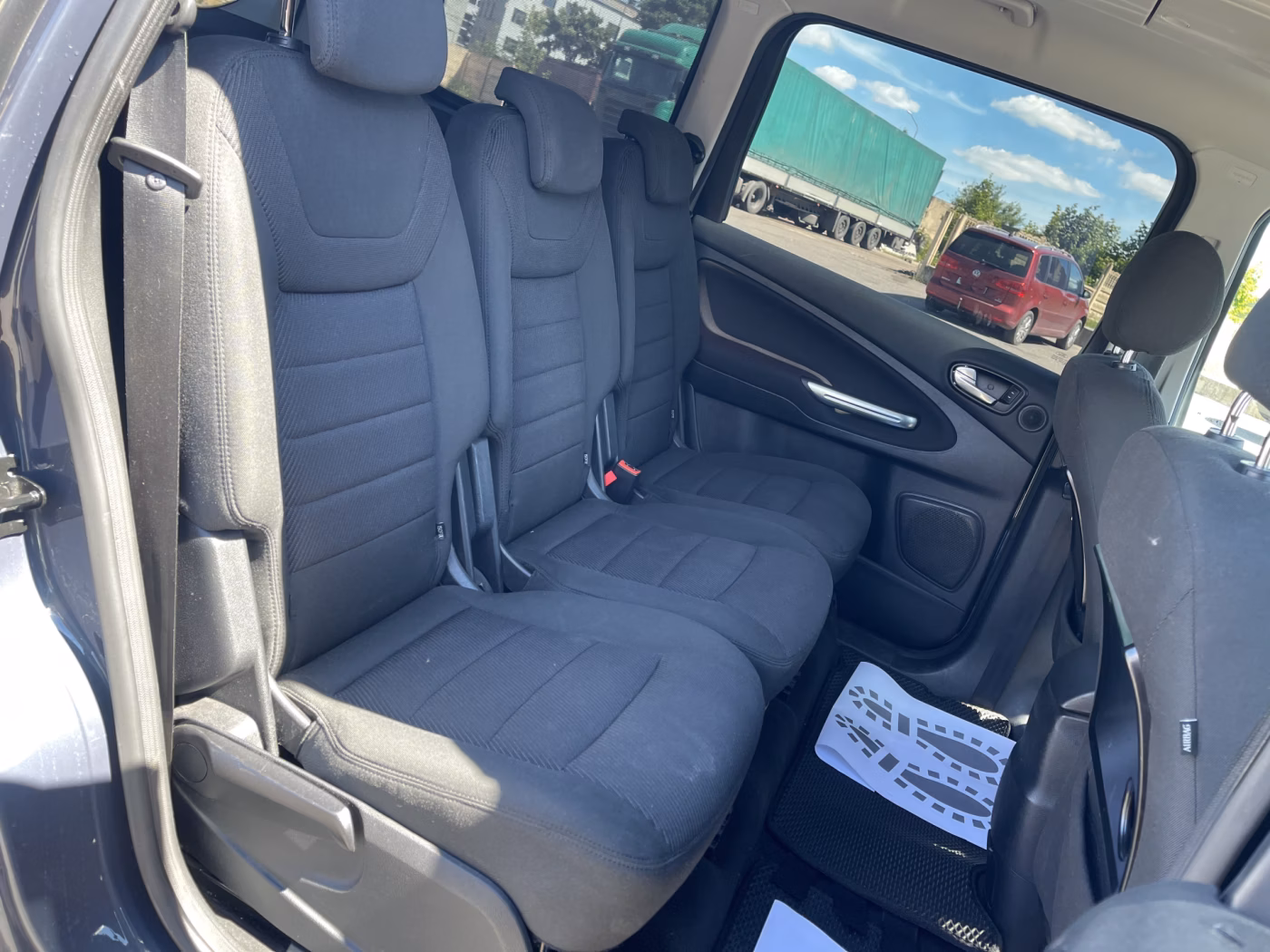Ford Galaxy фото 12