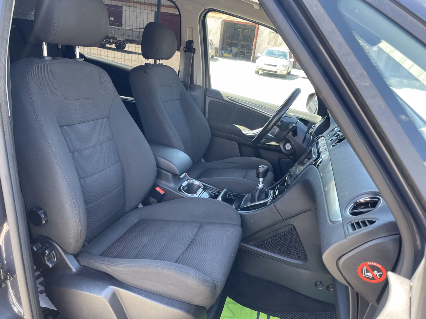 Ford Galaxy фото 13