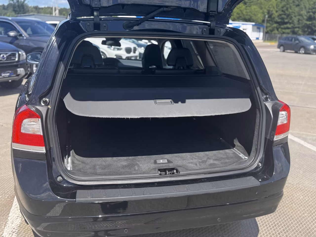 Volvo V70 фото 15