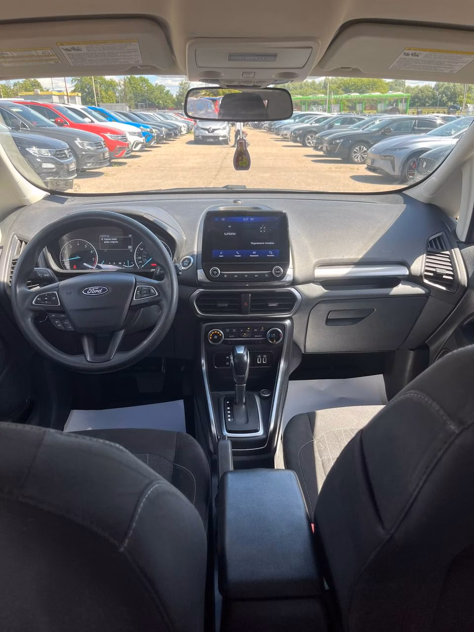Ford EcoSport фото 12