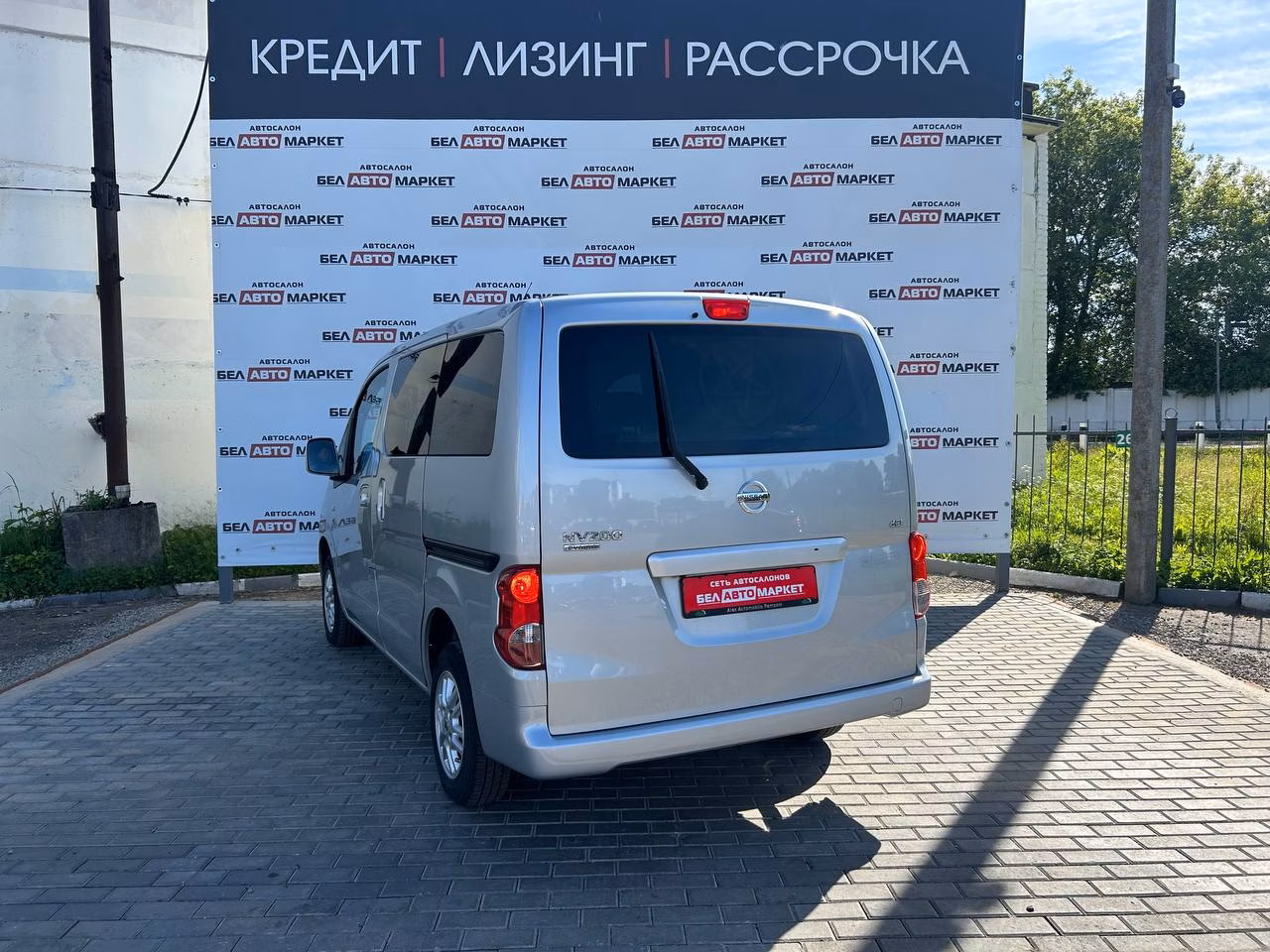 Nissan NV200 фото 4