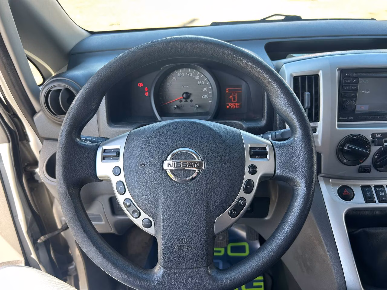 Nissan NV200 фото 10