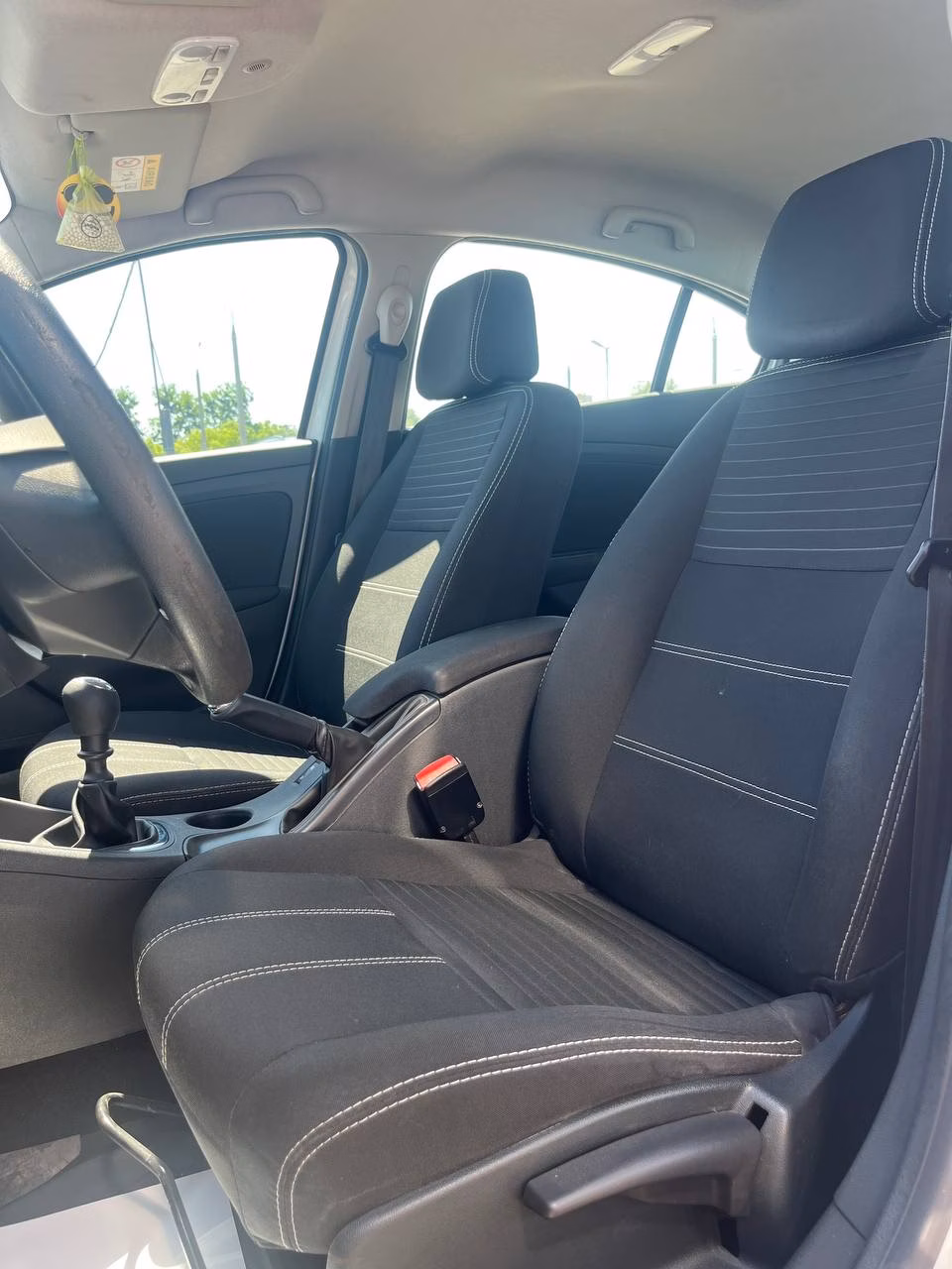 Renault Fluence фото 10