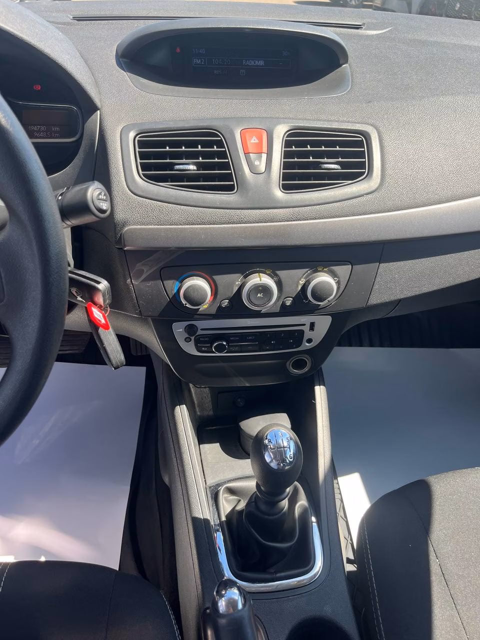 Renault Fluence фото 11