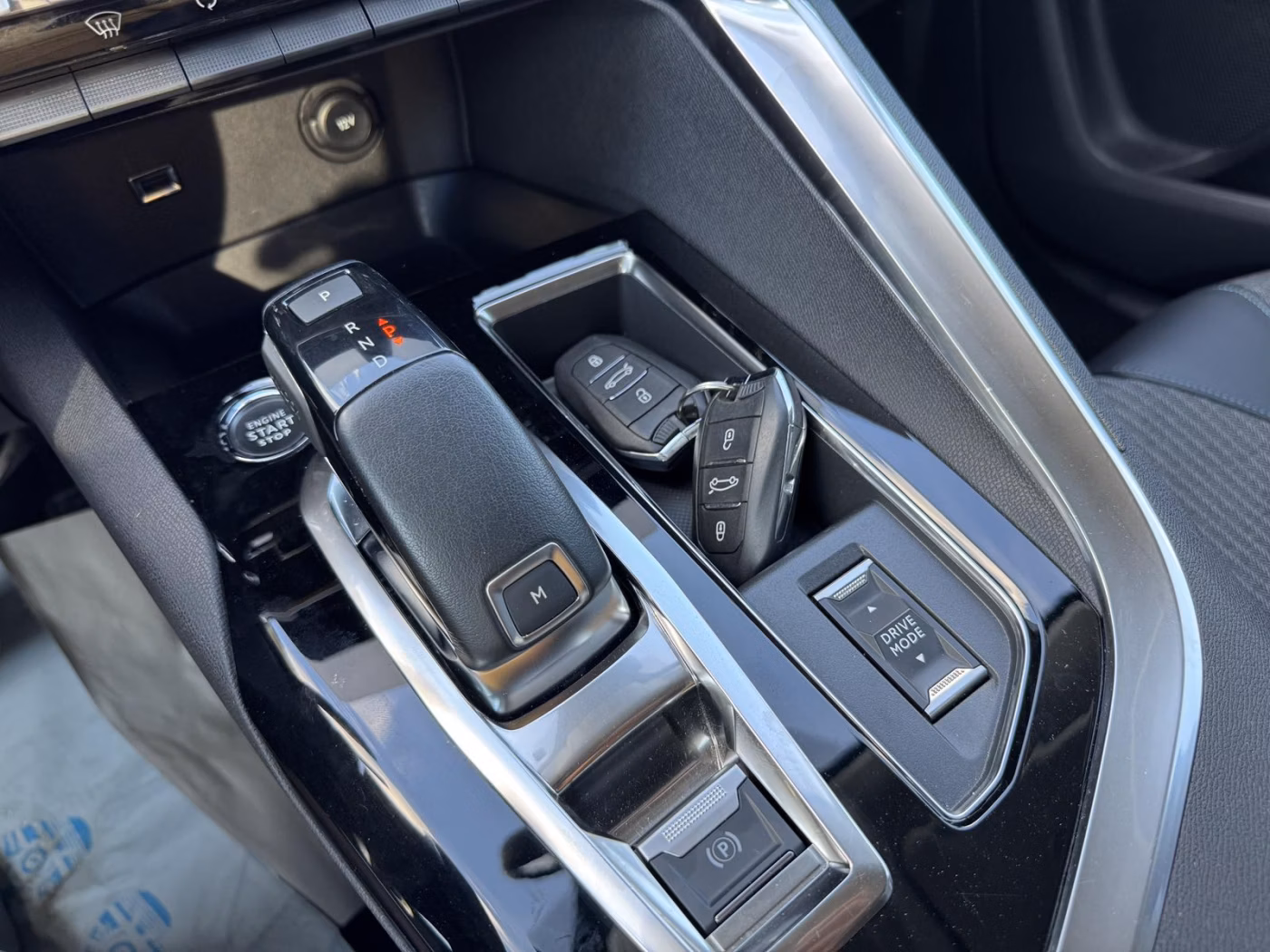 Peugeot 5008 фото 16