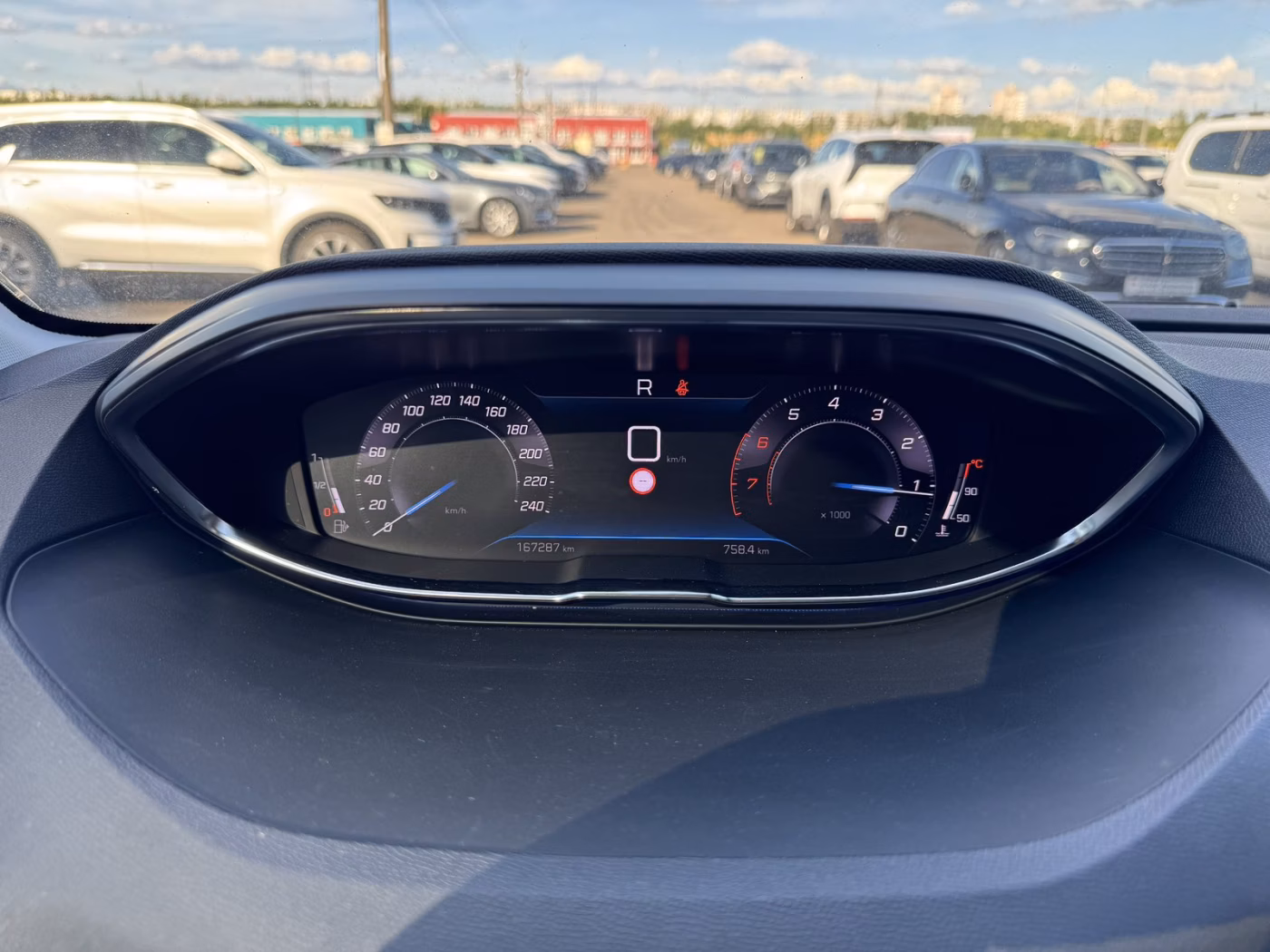 Peugeot 5008 фото 18