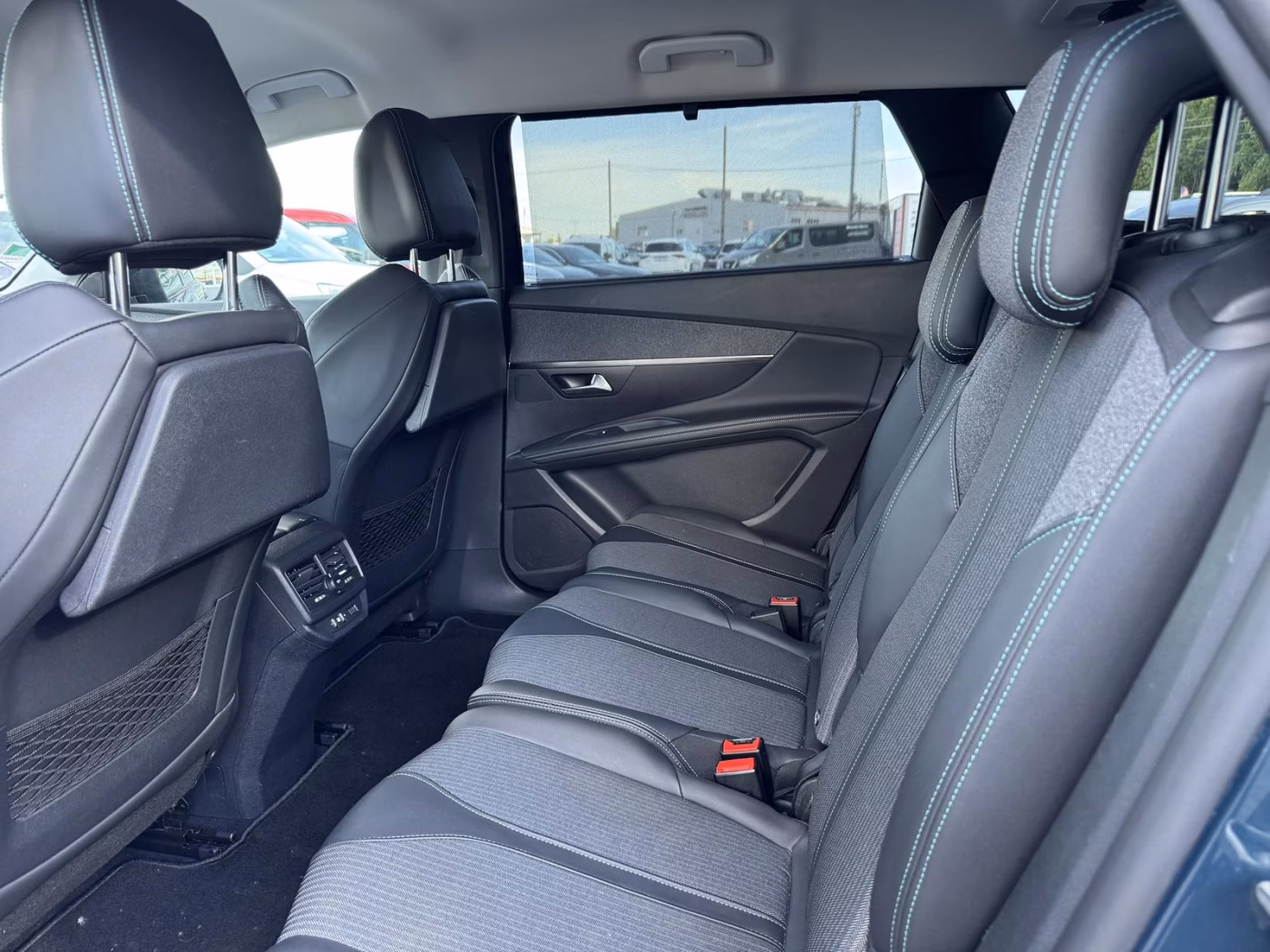 Peugeot 5008 фото 11