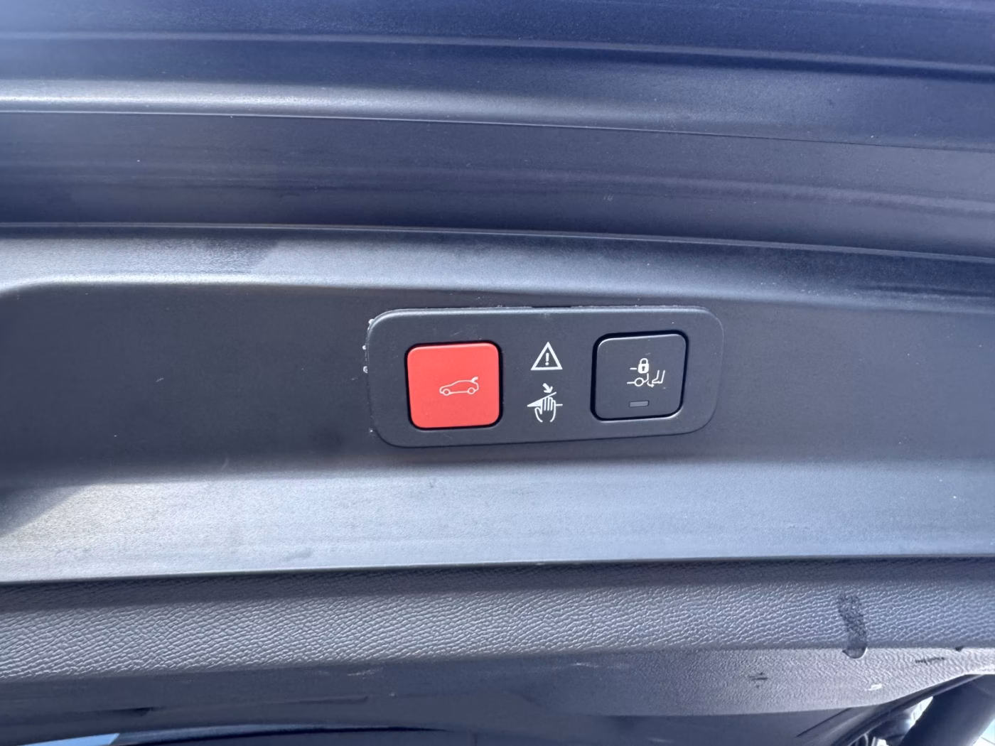 Peugeot 5008 фото 10