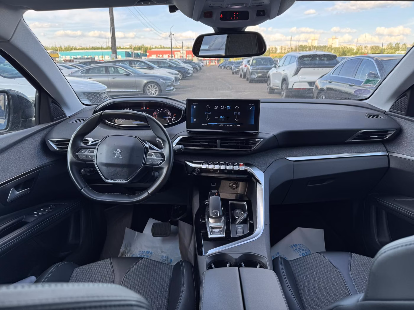 Peugeot 5008 фото 12