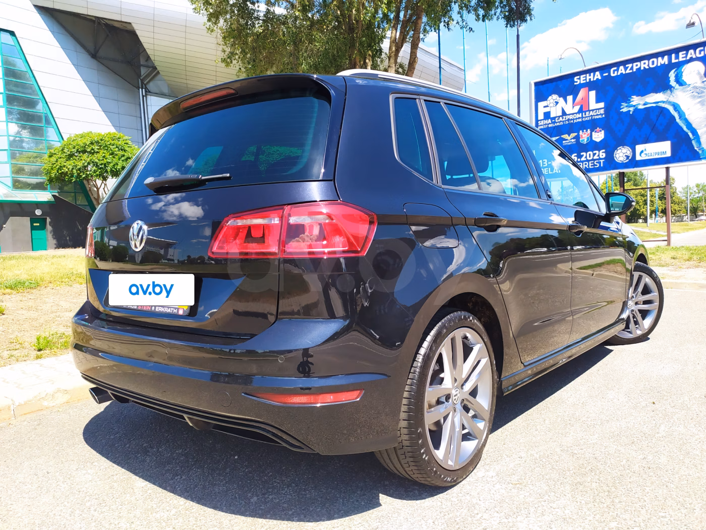 Volkswagen Golf Sportsvan фото 2