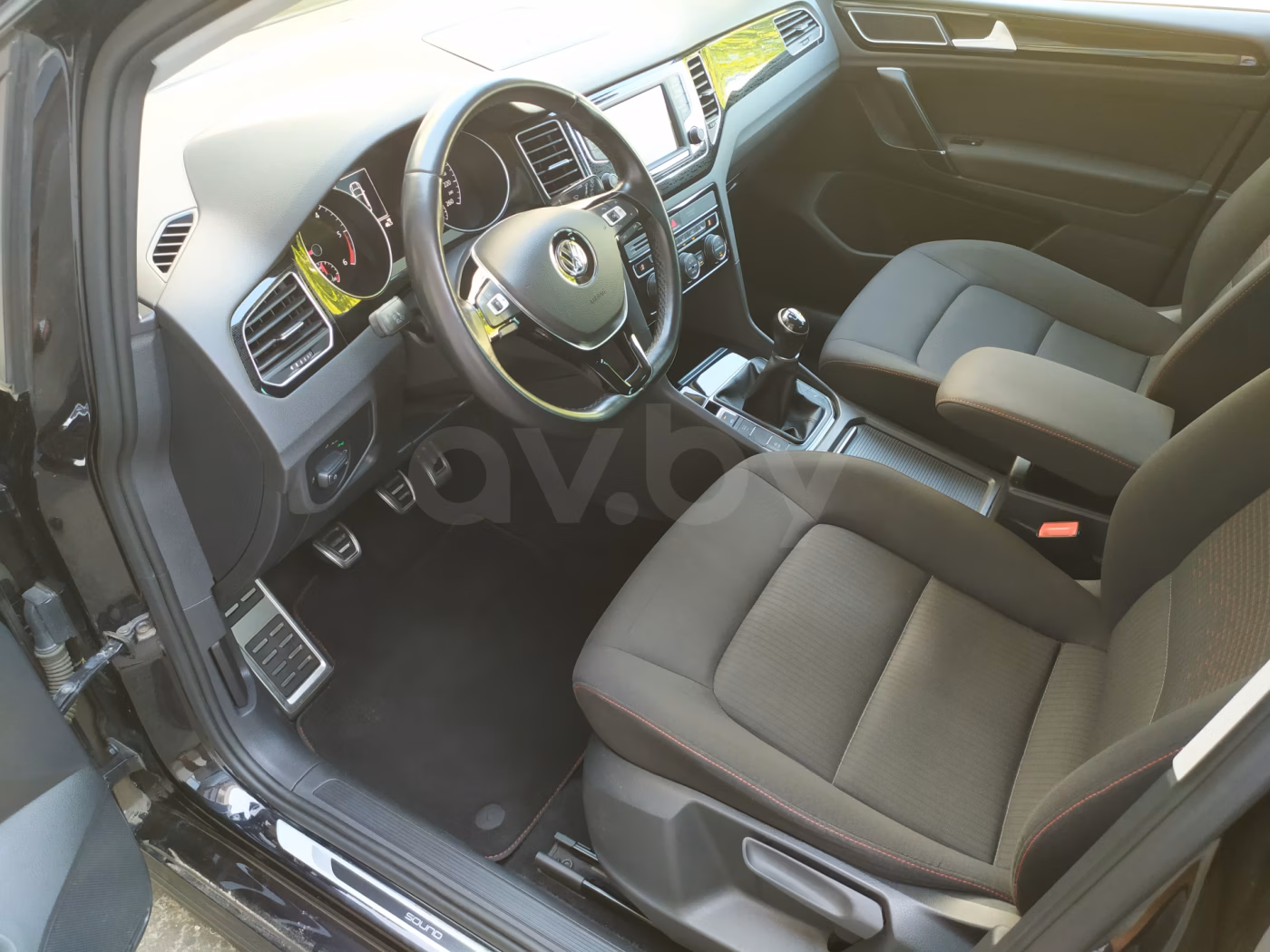 Volkswagen Golf Sportsvan фото 11