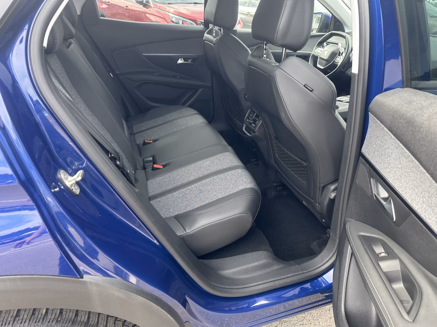 Peugeot 3008 фото 9