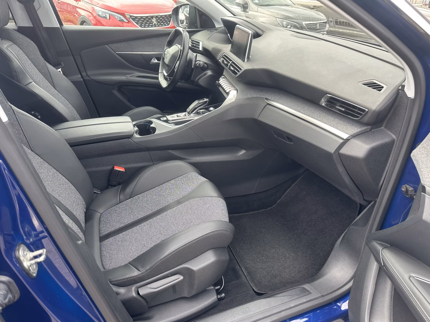 Peugeot 3008 фото 8