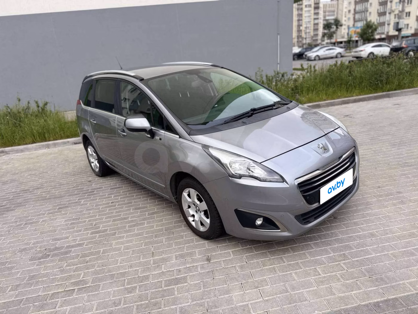 Peugeot 5008
