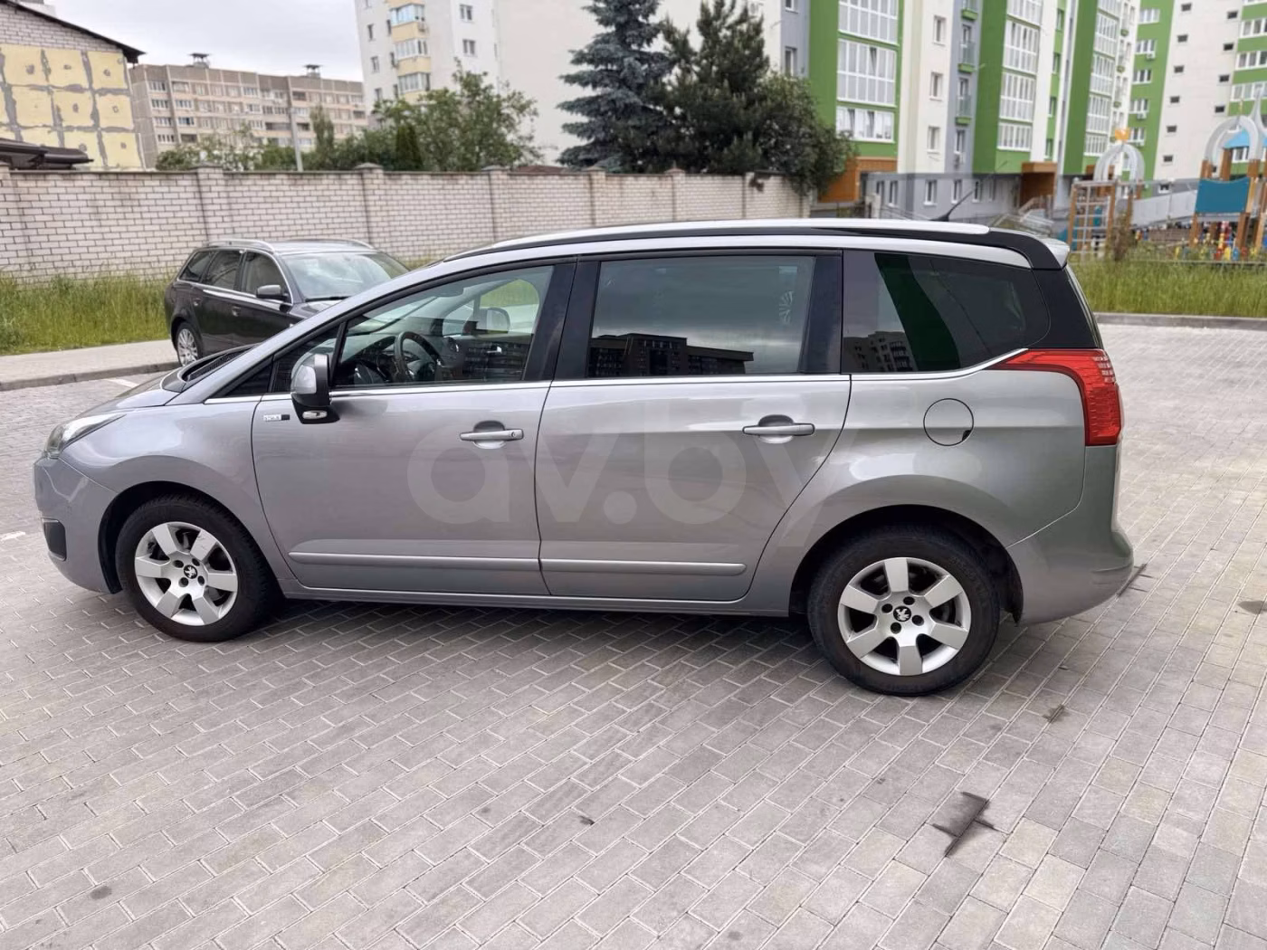 Peugeot 5008 фото 7