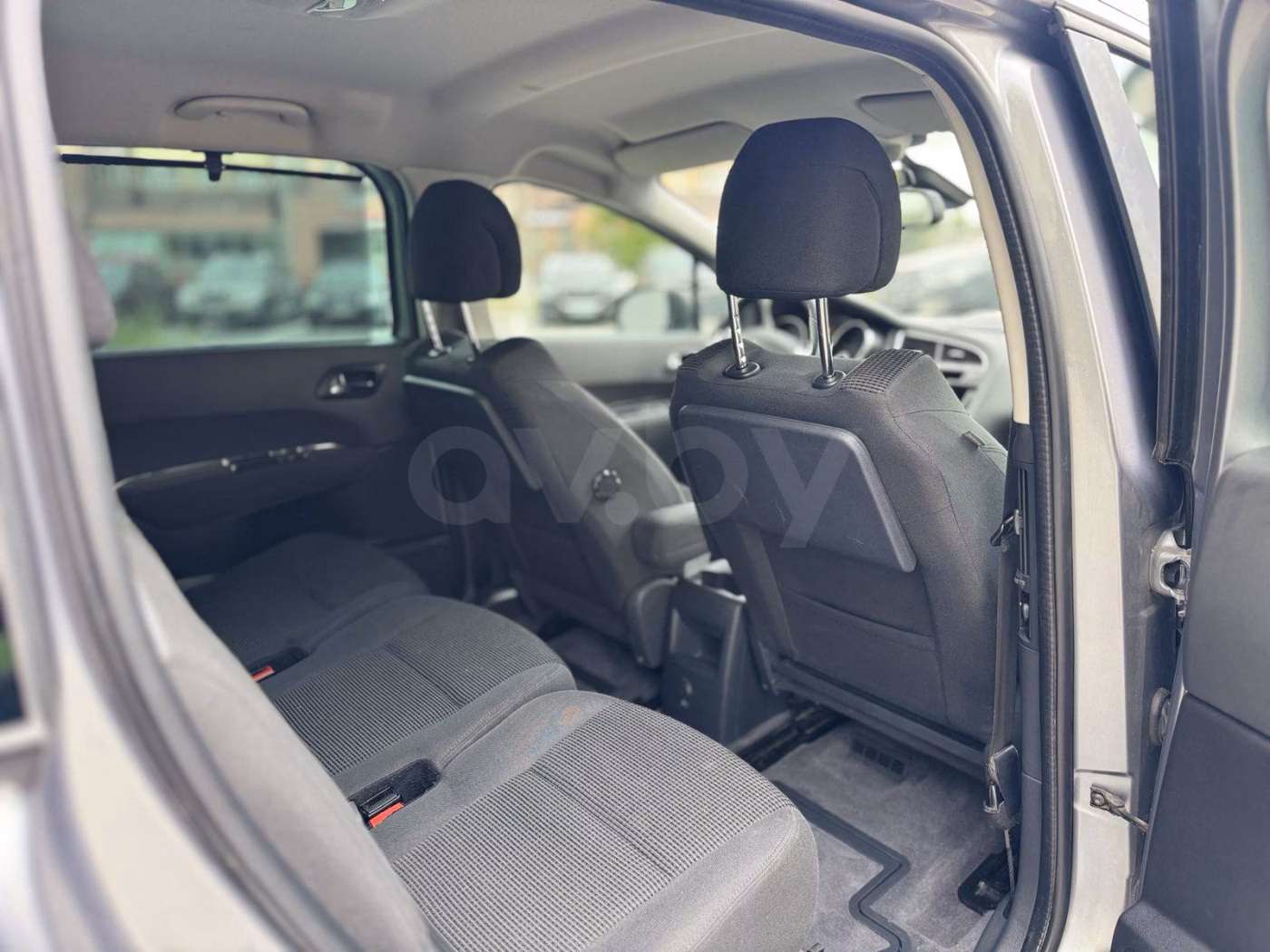 Peugeot 5008 фото 16