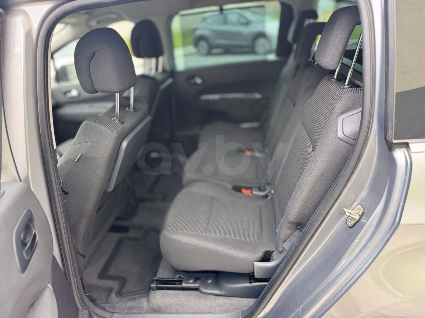 Peugeot 5008 фото 15