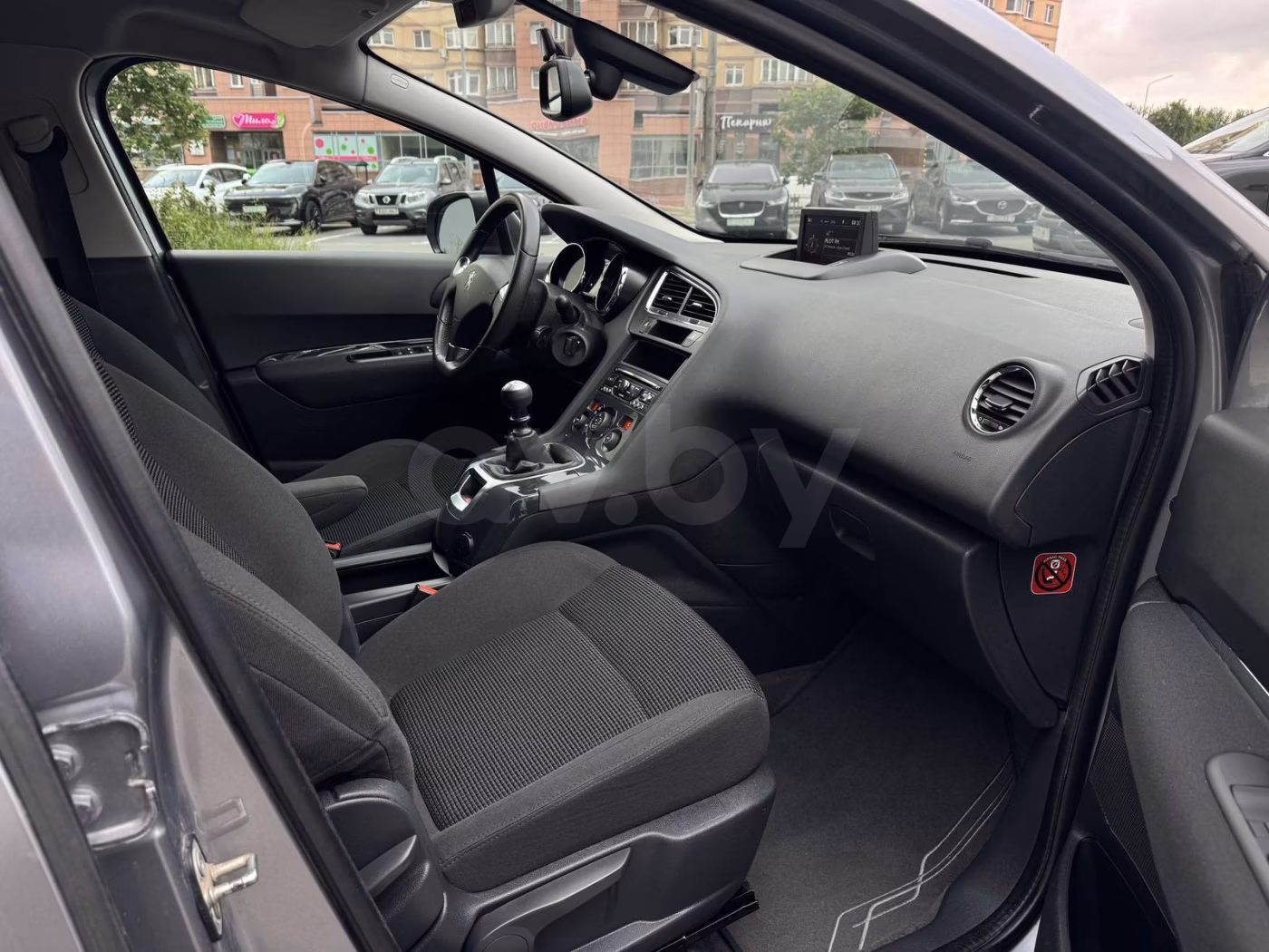 Peugeot 5008 фото 12