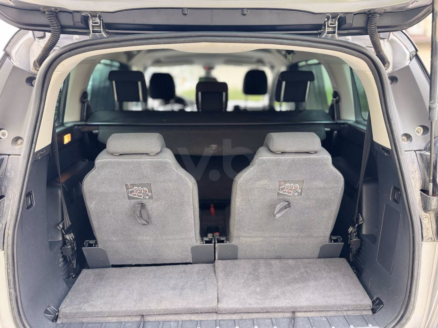 Peugeot 5008 фото 17