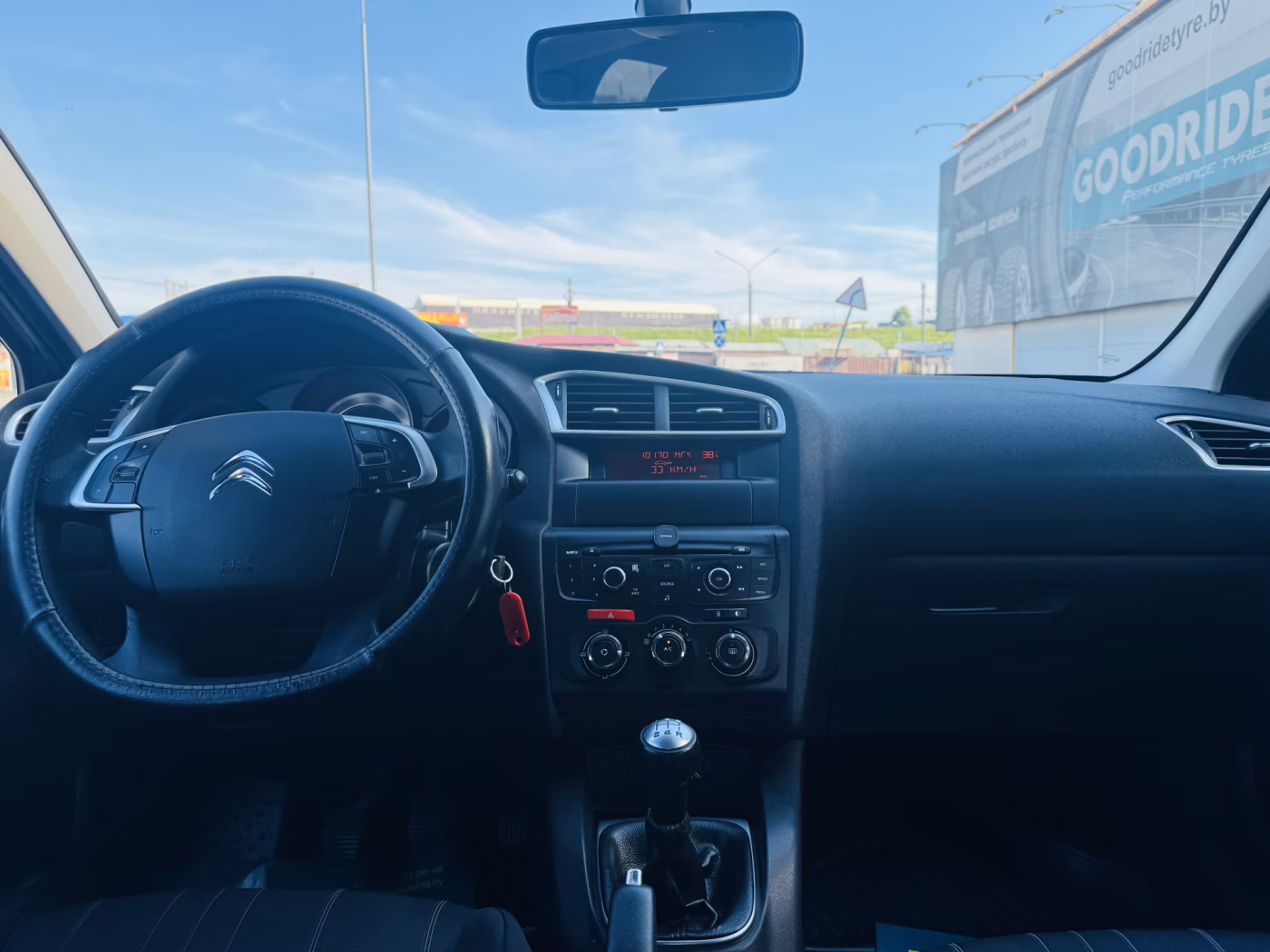 Citroen C4 фото 8