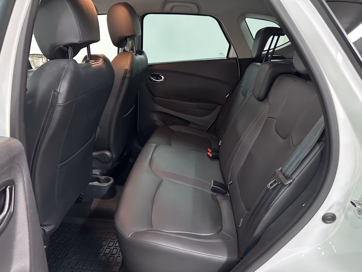 Renault Kaptur фото 9