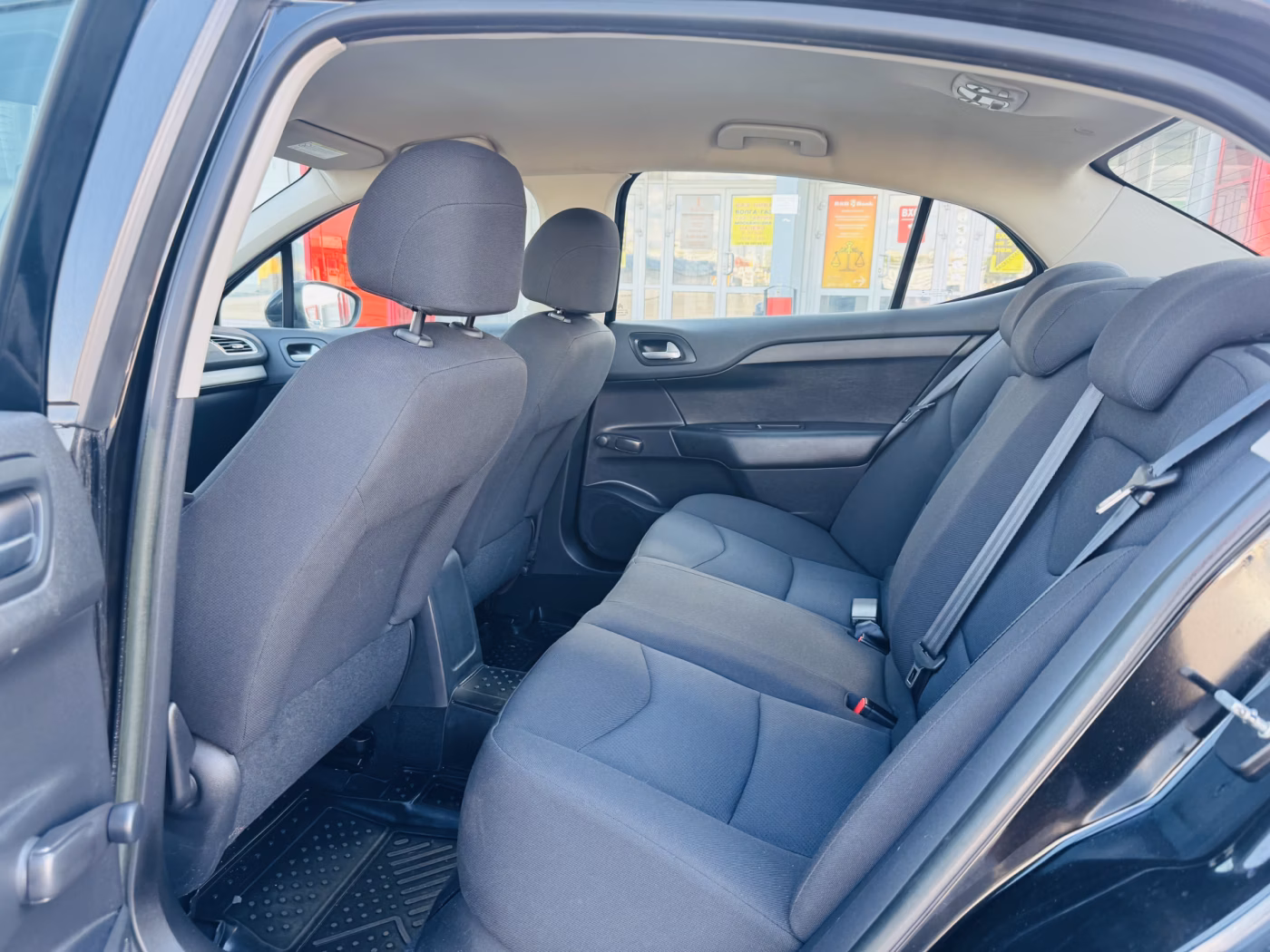 Citroen C4 фото 8