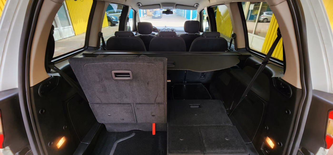 Ford Galaxy фото 8