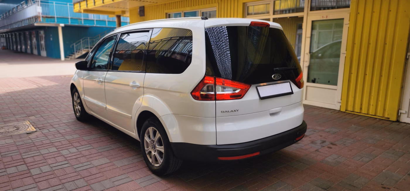 Ford Galaxy фото 3