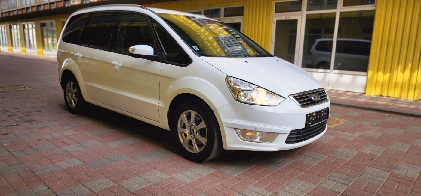 Ford Galaxy фото 6
