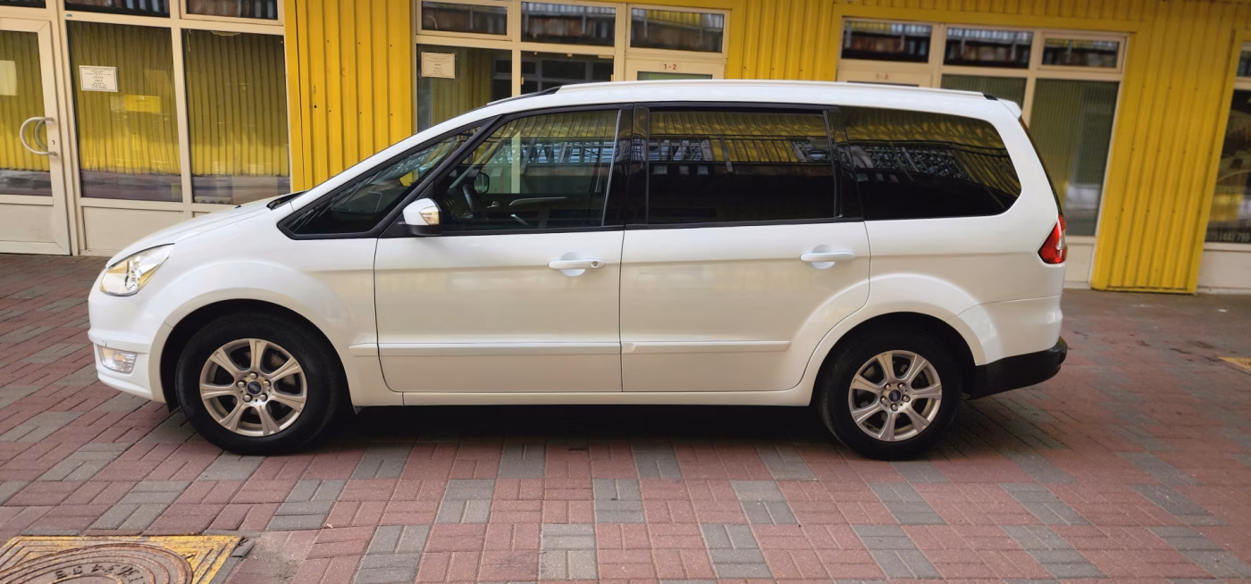Ford Galaxy фото 2