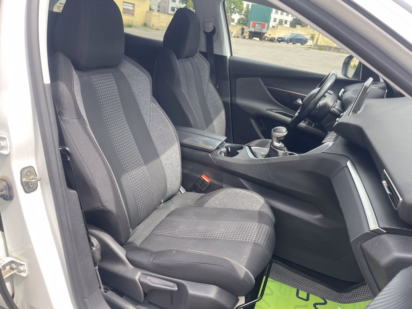 Peugeot 3008 фото 13