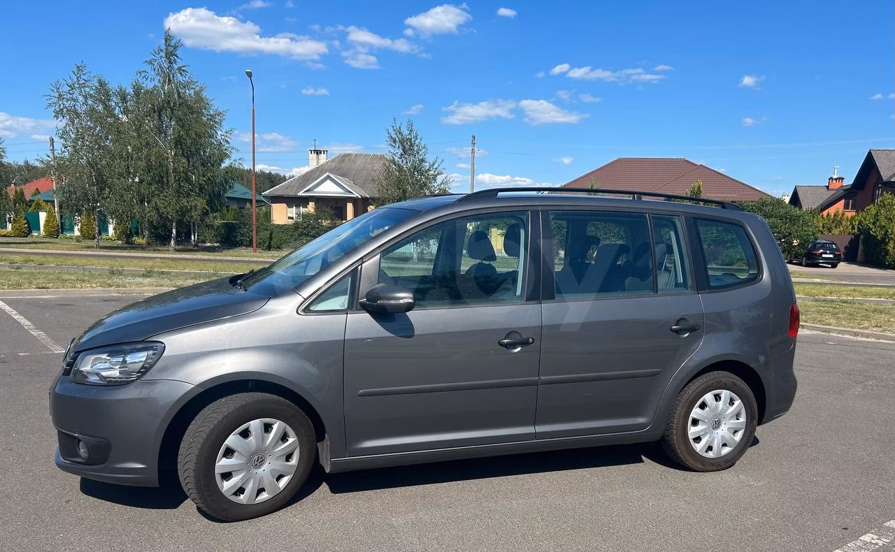 Volkswagen Touran фото 2