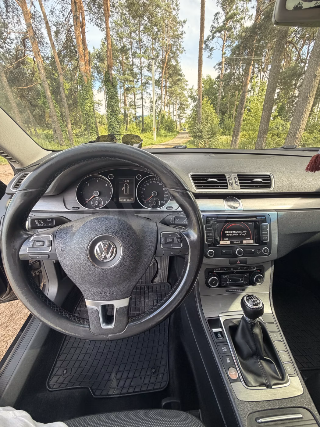 Volkswagen Passat фото 9
