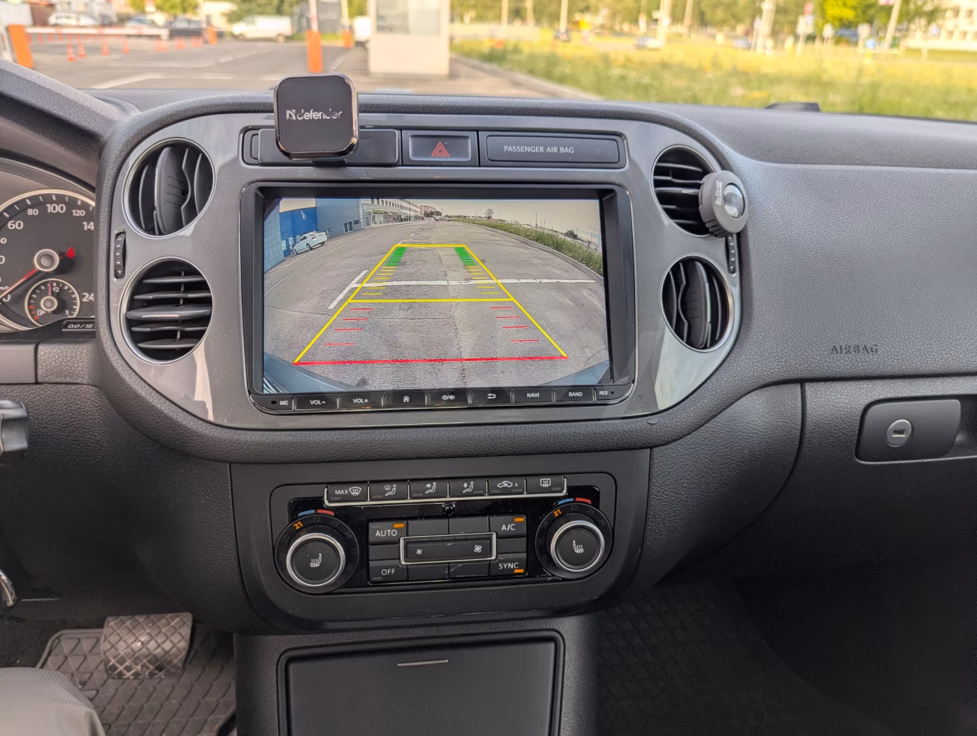 Volkswagen Tiguan фото 11