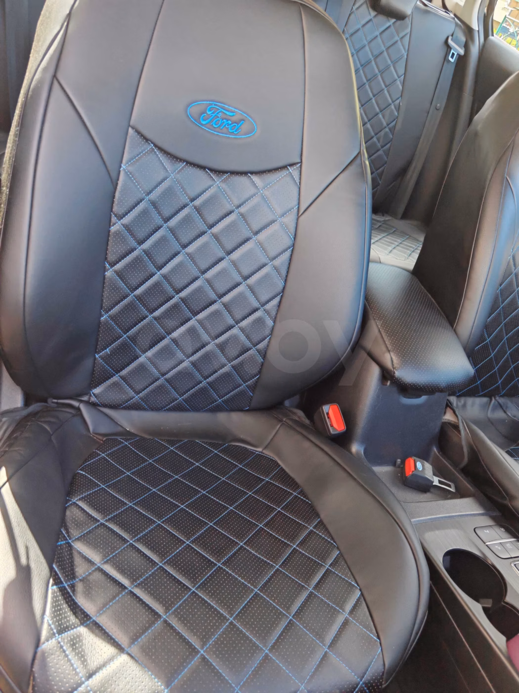 Ford Focus фото 8