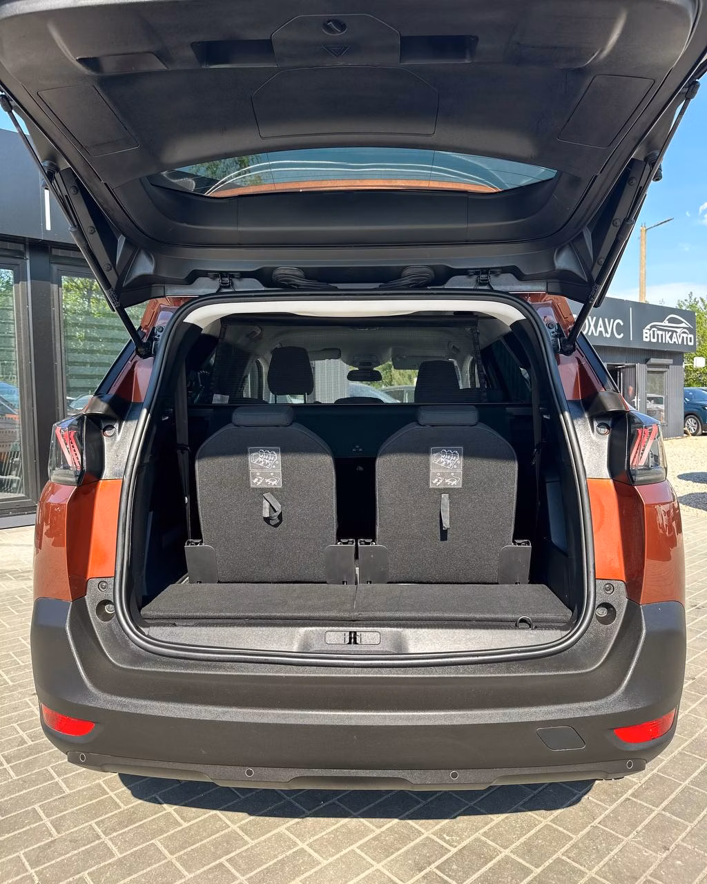 Peugeot 5008 фото 13