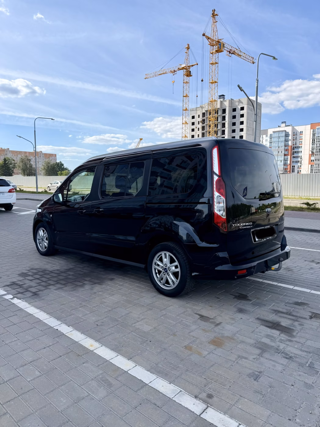 Ford Tourneo Connect фото 7