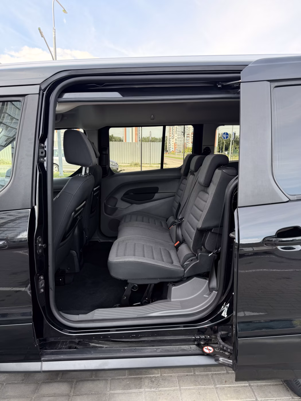 Ford Tourneo Connect фото 12