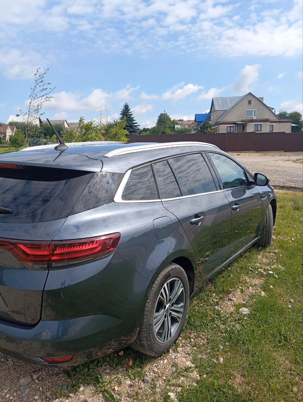 Renault Megane фото 9
