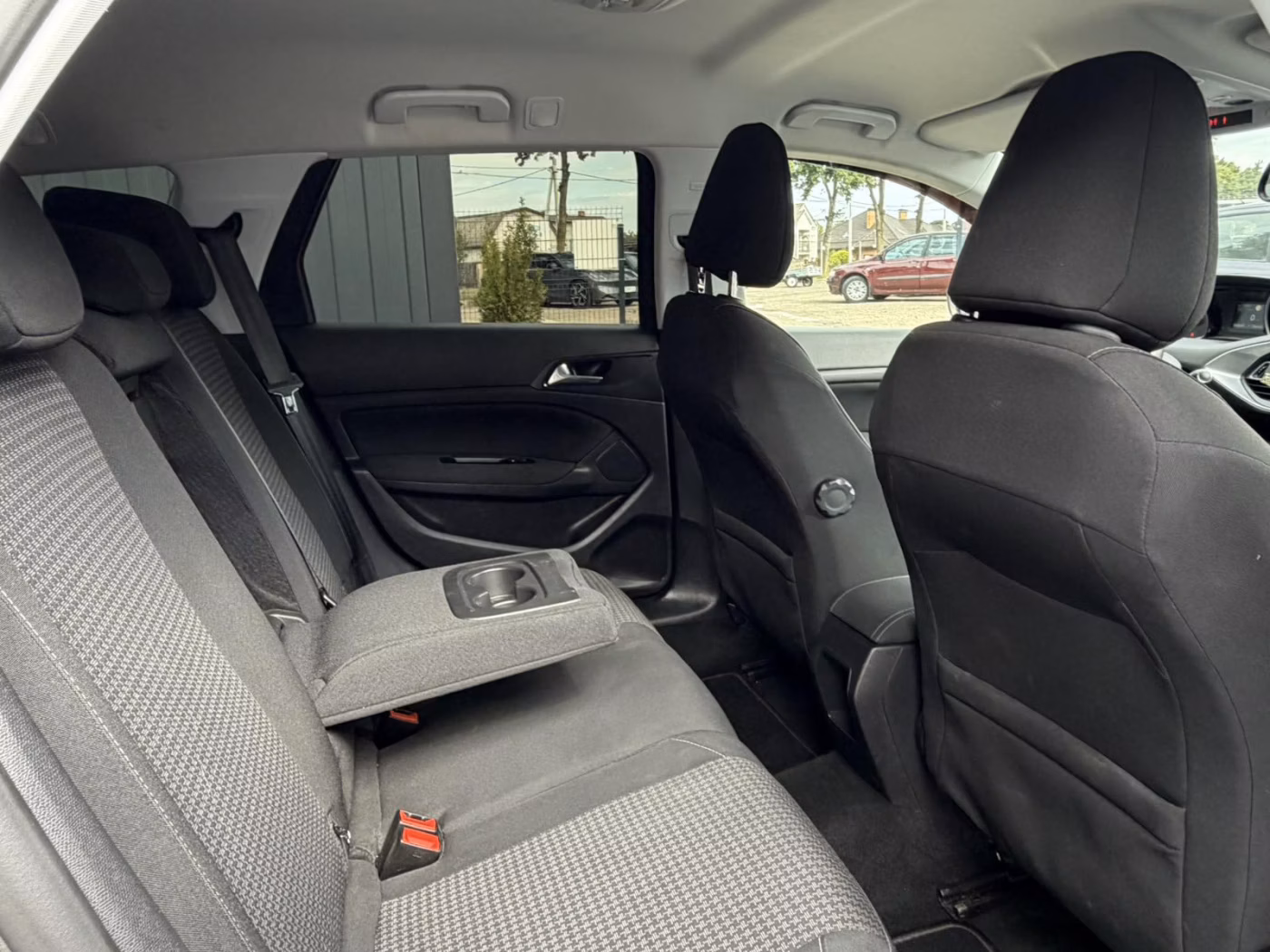 Peugeot 308 фото 17