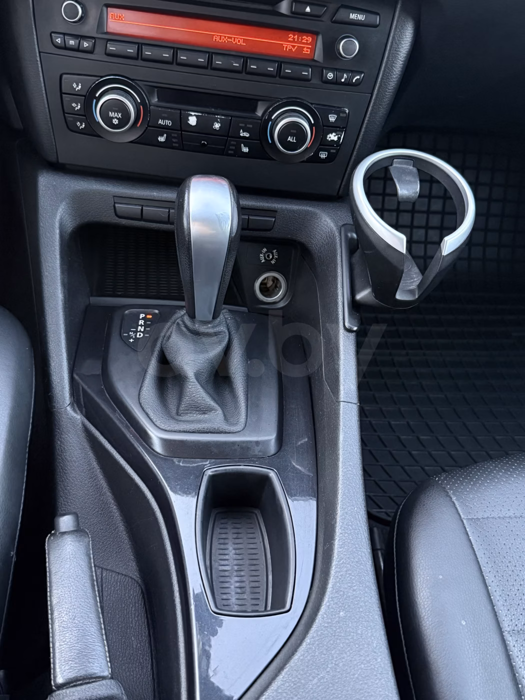 BMW X1 фото 10
