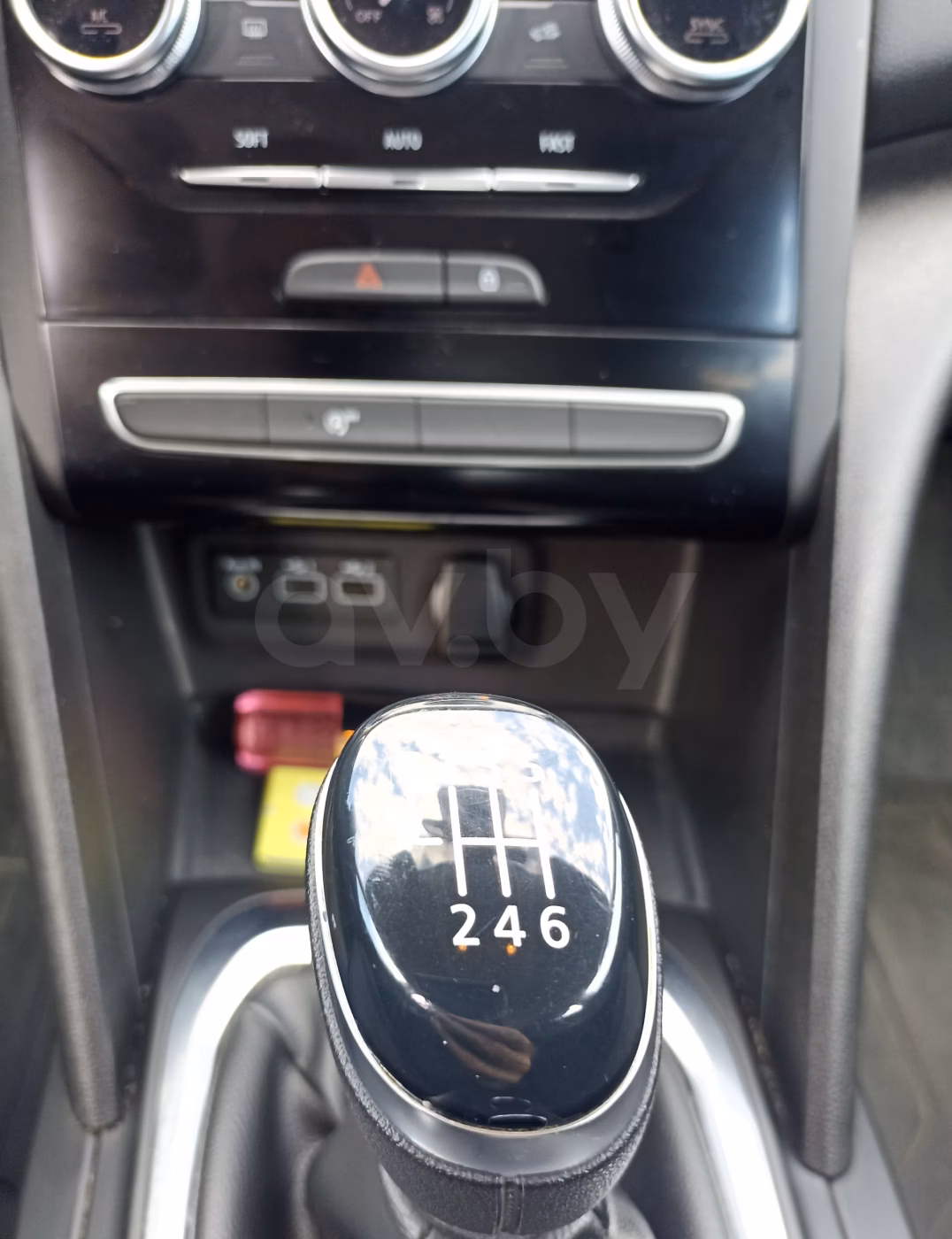 Renault Megane фото 9