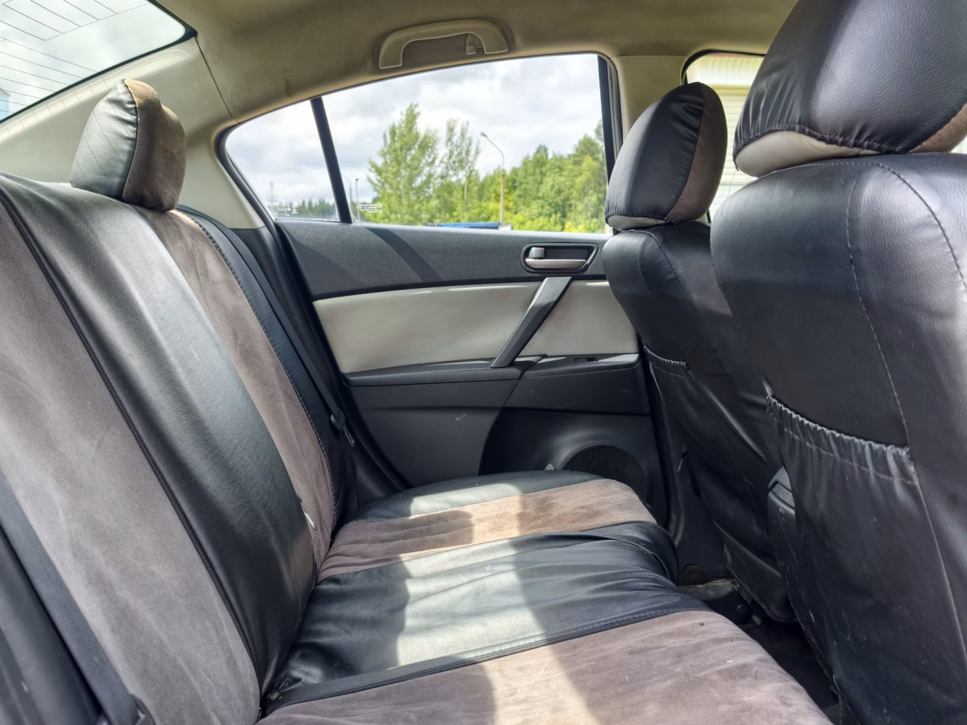 Mazda 3 фото 12