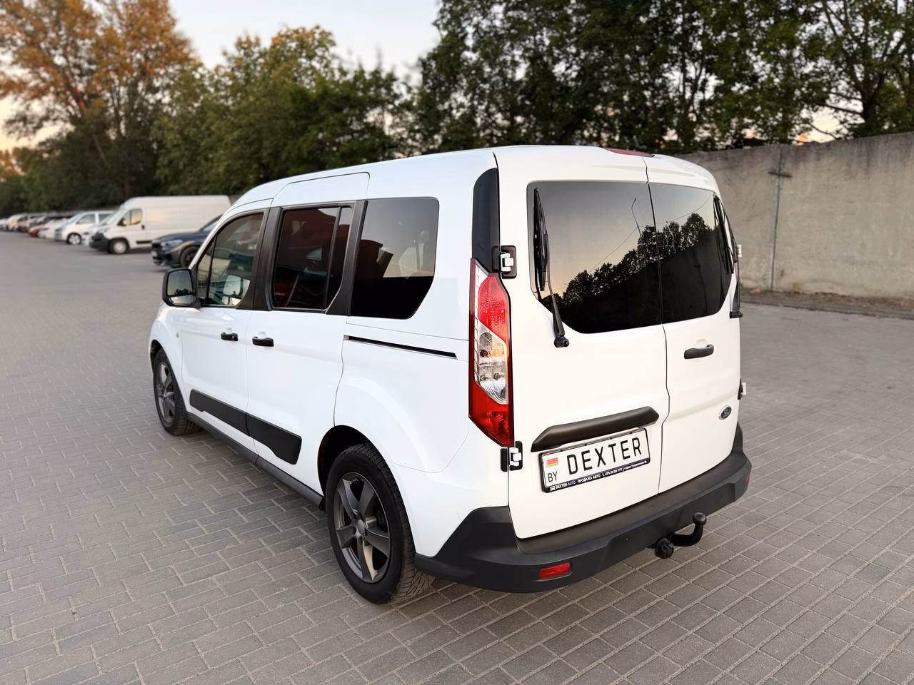 Ford Tourneo Connect фото 7