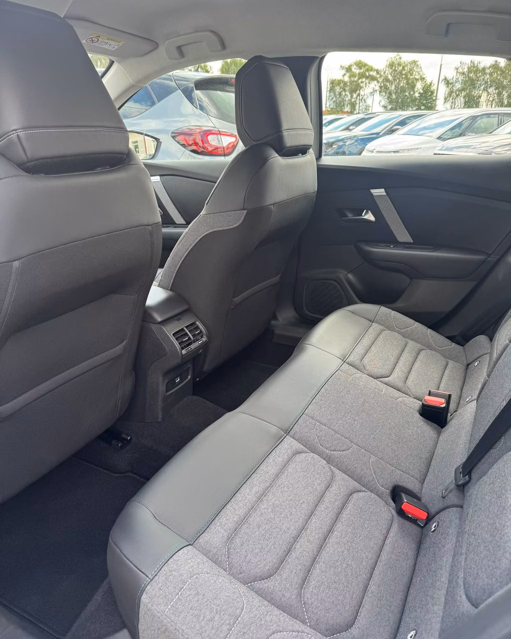 Citroen C4 фото 11