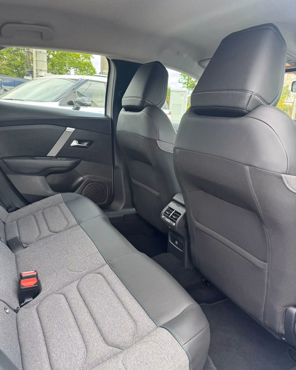 Citroen C4 фото 12