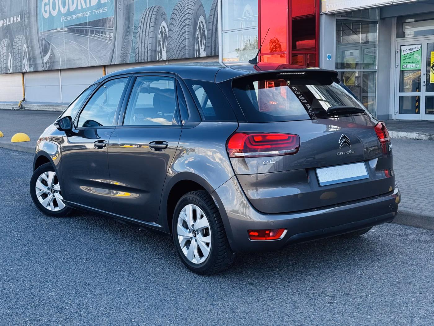 Citroen C4 Picasso фото 5