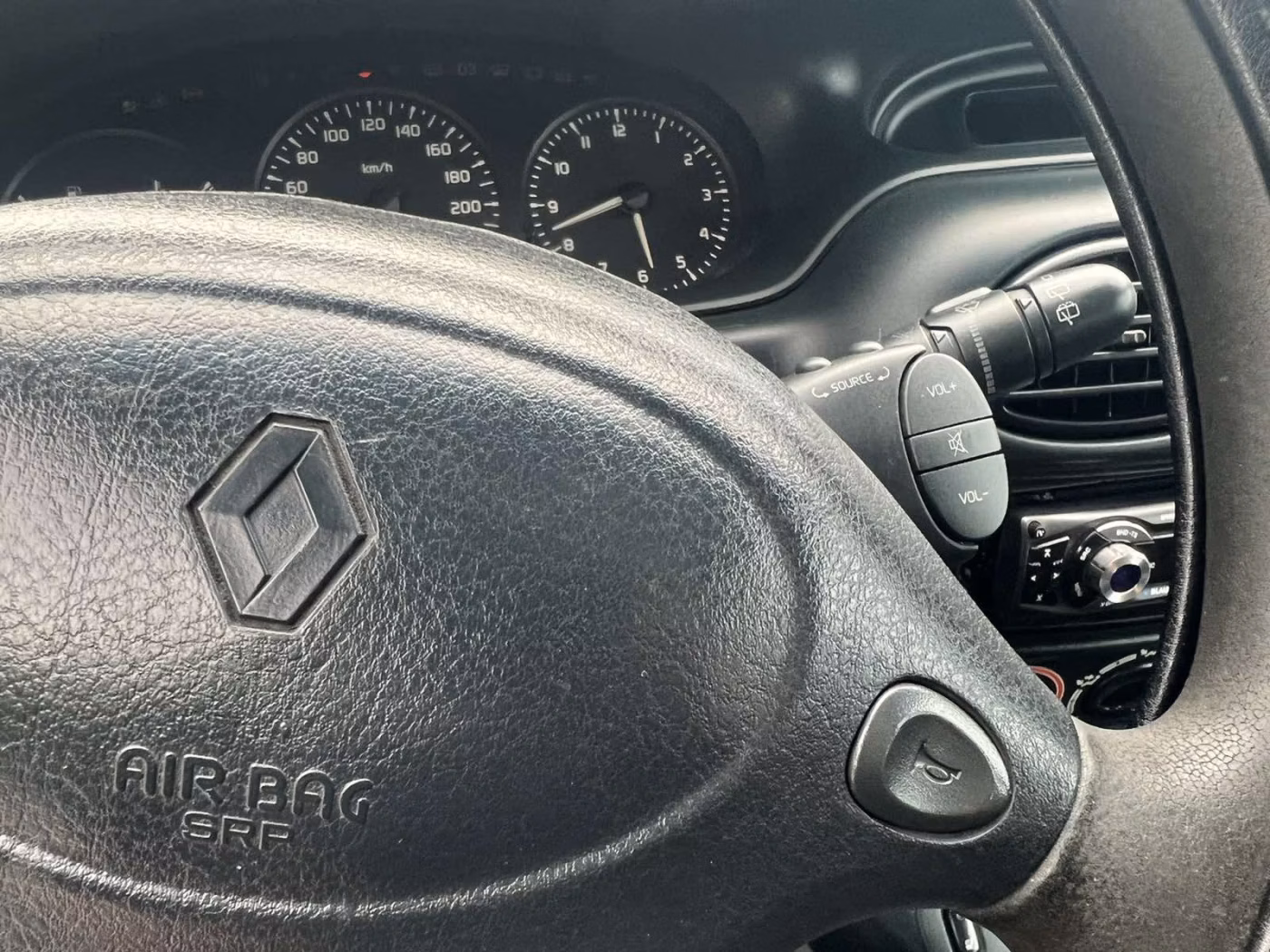 Renault Scenic фото 15