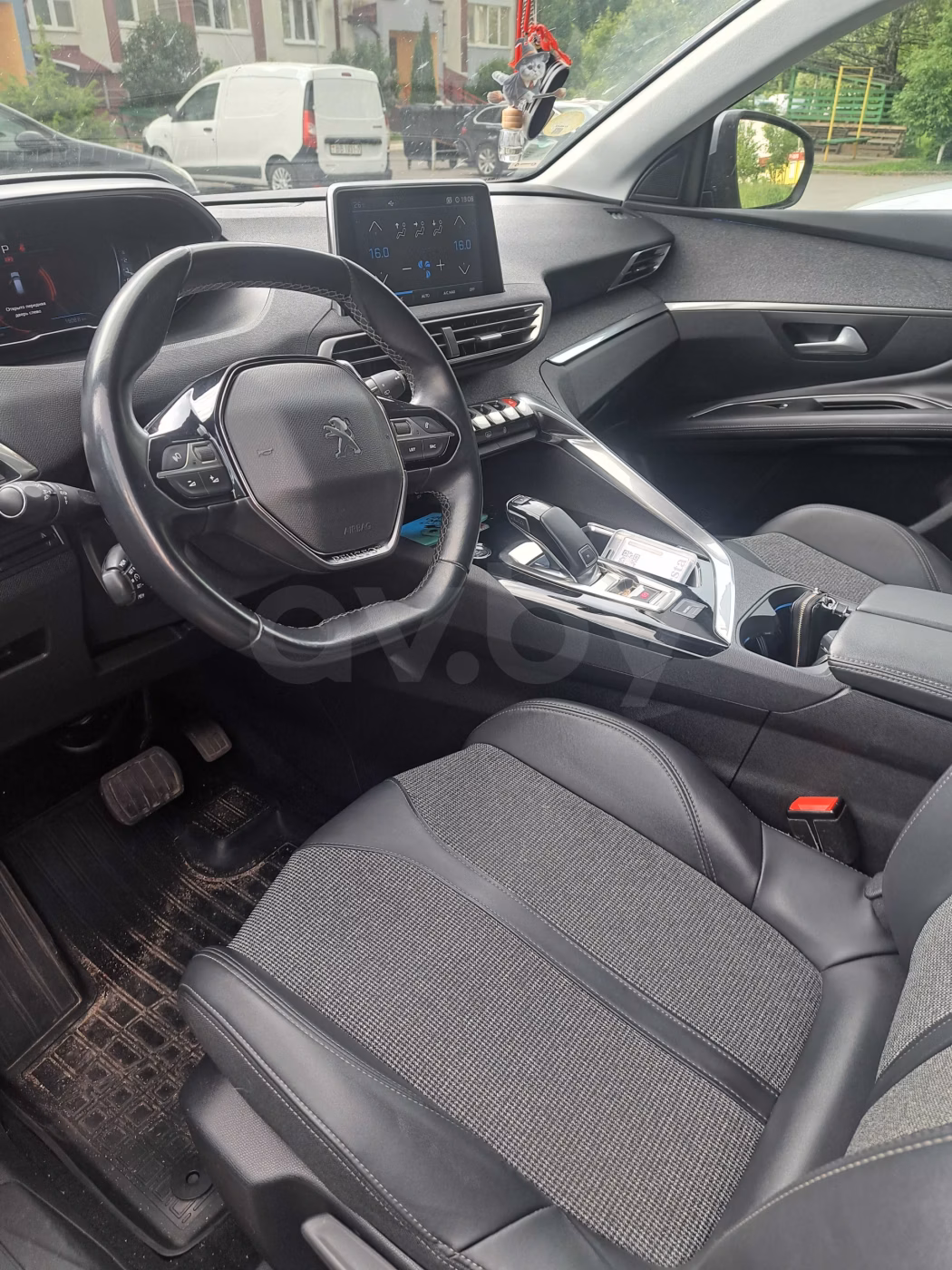 Peugeot 3008 фото 14