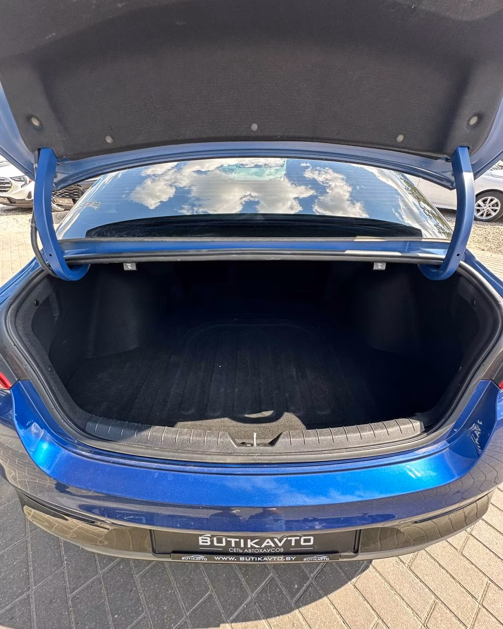 Kia K5 фото 21